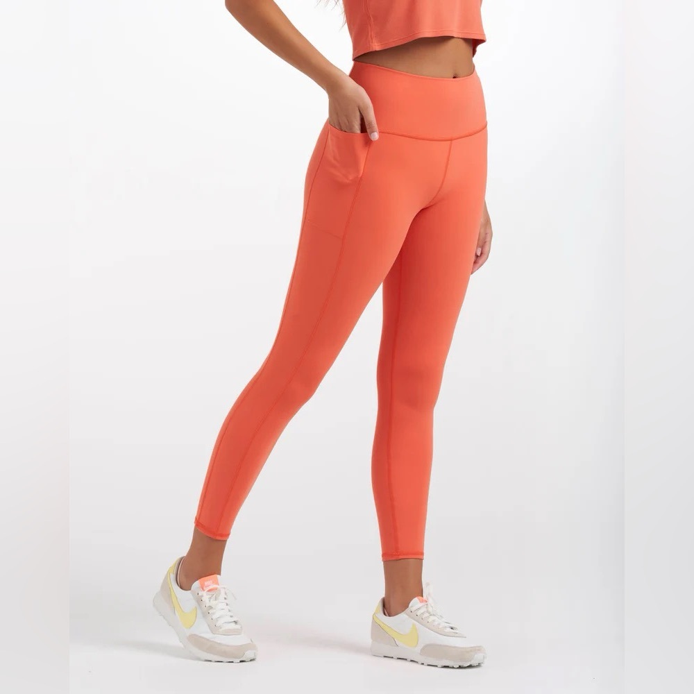 Vuori Studio Pocket Legging Pant Grapefruit Small
